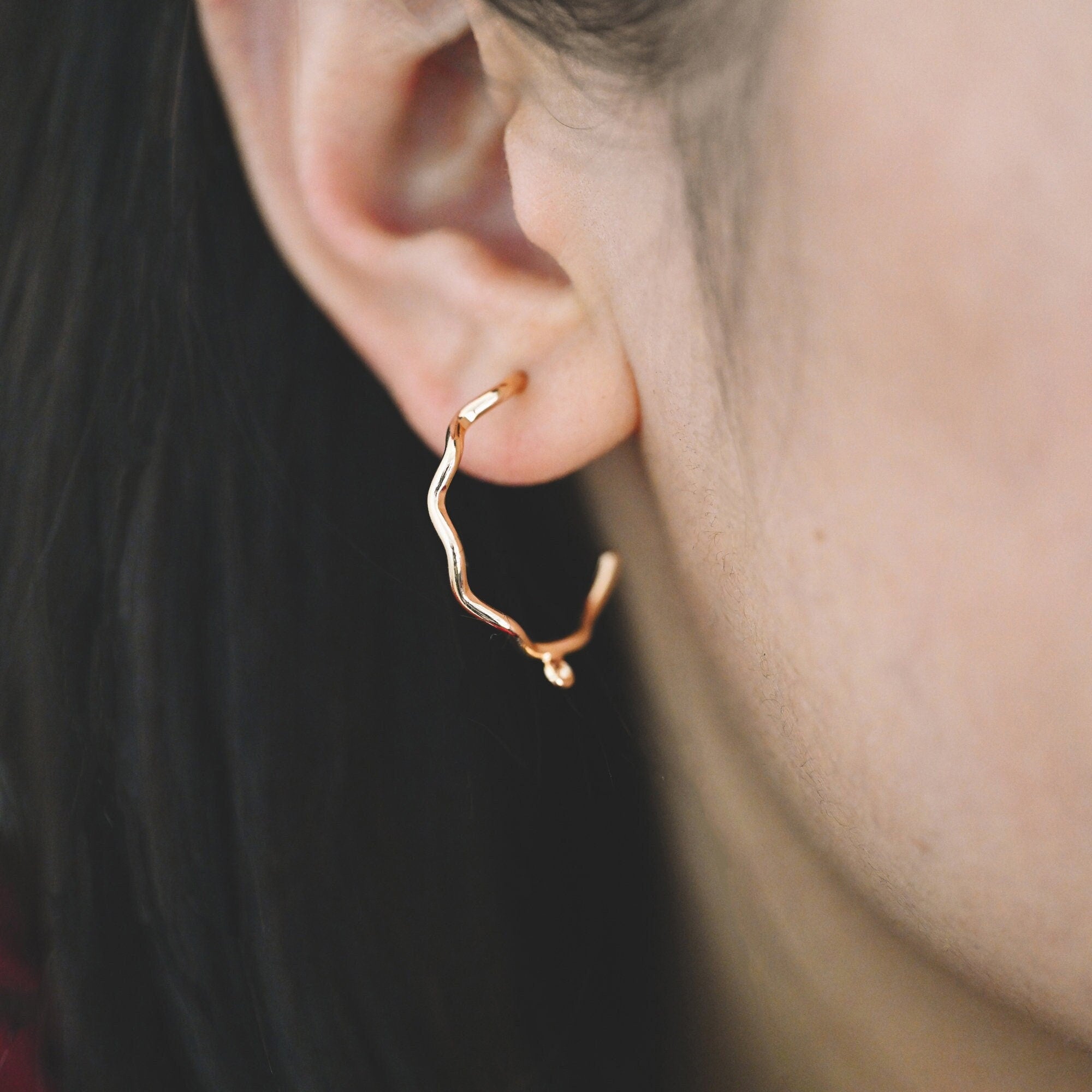 10pcs Gold/ Rhodium plated Brass Earring Posts, Gold/ Silver tone Circle Stud Earring with Ring/Loop, Circle Size 24mm (GB-535)